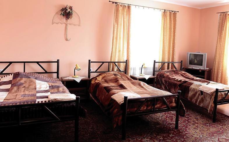 Hotel Mily Krosno Phòng bức ảnh